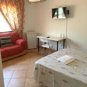 https://habitacion-deluxe-en-coin-a-30km-de-la-playa.es-andalucia.com