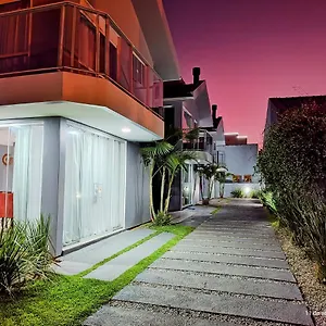 https://residencial-bernardo-casa-a.santa-catarina-brasil.com